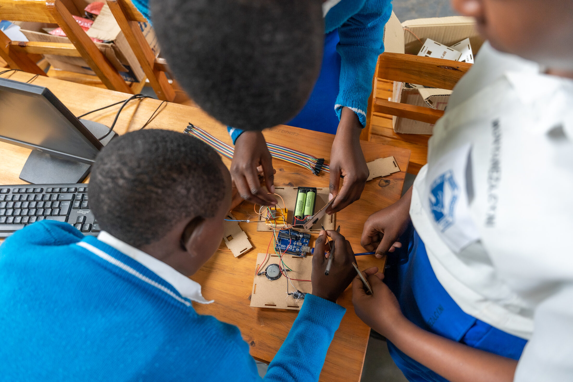 Students at ES Byimana taking part in the National Robotics programme.